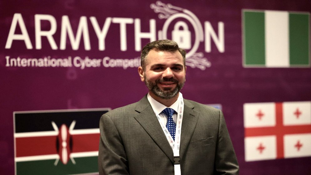 مدير المبيعات واستراتيجية الأعمال راتب أبو الراغب - عروبة الاخباري | Oroba News